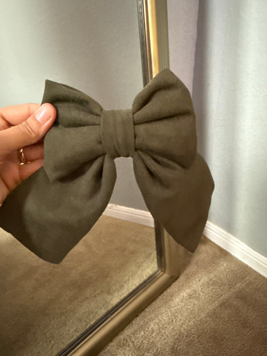 My hair Bow Solid Olive